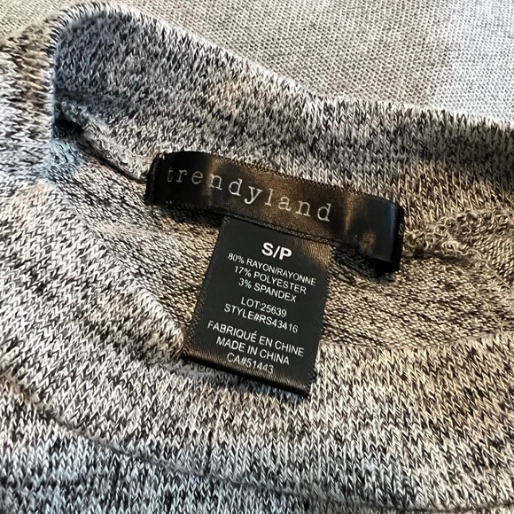 Grey long sleeve dress - Picture 3 of 3